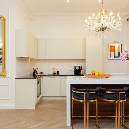 Royal Apartment Kopernika By Renters Prestige Warszawa Exteriör bild